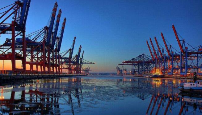 上半年我國主要港口預(yù)計(jì)完成貨物吞吐量64.2億噸，同比增長(zhǎng)3.7%