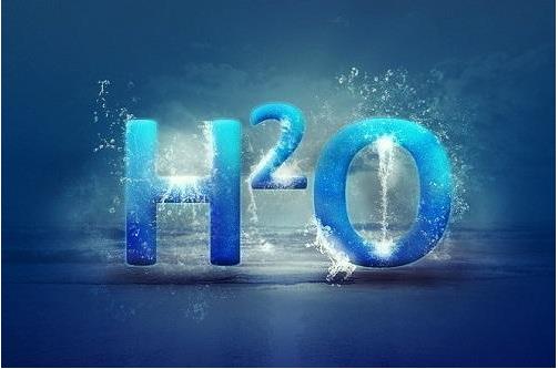 隨著健康意識(shí)的普及和提高，凈水器行業(yè)將迎來(lái)新的發(fā)展機(jī)遇??