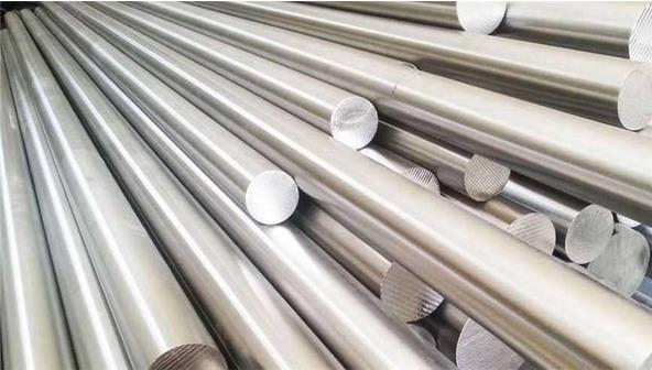 鎳基高溫合金在整個(gè)高溫合金領(lǐng)域占有重要地位，是作為航空發(fā)動(dòng)機(jī)的首選材料?