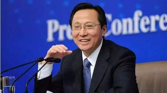 農(nóng)業(yè)農(nóng)村部部長(zhǎng)韓長(zhǎng)賦就貫徹落實(shí)中央決策部署、扎實(shí)推進(jìn)鄉(xiāng)村振興戰(zhàn)略這一主題答記者問(wèn)