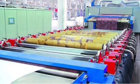 要大力推動印染行業(yè)舒適化、時尚化、環(huán)?；⒍嘣?、多功能化和智能化方向發(fā)展