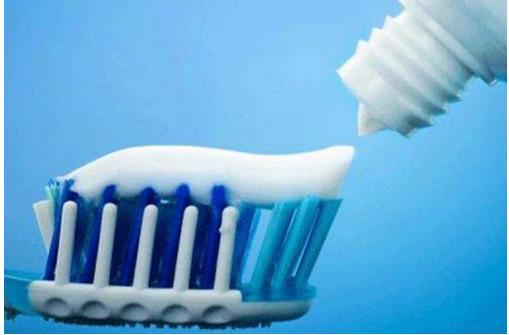 國內(nèi)牙膏市場當中，外資品牌仍具占有較大的比重，本土企業(yè)要與時俱進，轉(zhuǎn)型升級