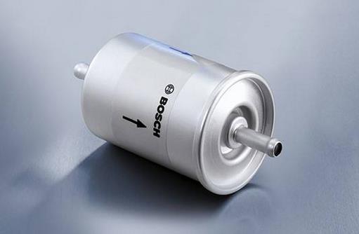 隨著最近幾年我國汽車工業(yè)的快速發(fā)展，為我國車用濾清器提供了廣闊的市場空間