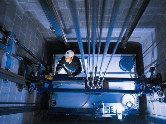 電梯維修保養(yǎng)正成為電梯行業(yè)發(fā)展的新藍海