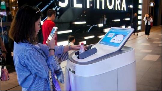 全自主服務機器人方案提供商越凡創(chuàng)新完成數千萬元A輪融資