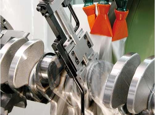 我國(guó)傳感器產(chǎn)業(yè)面臨中高端依賴進(jìn)口、低端價(jià)格戰(zhàn)和同質(zhì)化競(jìng)爭(zhēng)的局面??