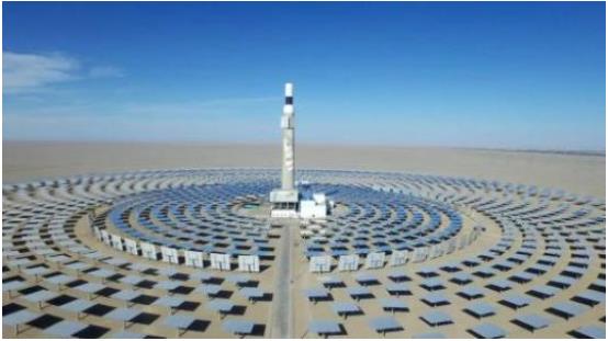 光熱發(fā)電總裝機(jī)規(guī)模持續(xù)上升，呈現(xiàn)出一派蓬勃發(fā)展的繁榮景象